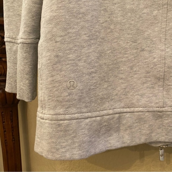 LULULEMON Women Light Gray Back To It Wrap Zipped Jacket Size 8 - Picture 6 of 6
